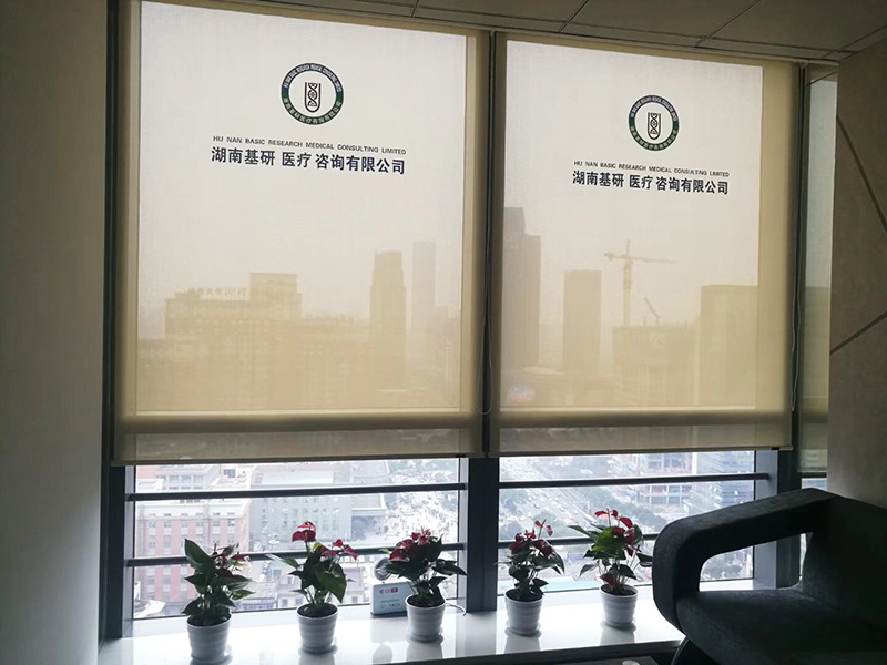 办公遮阳卷帘